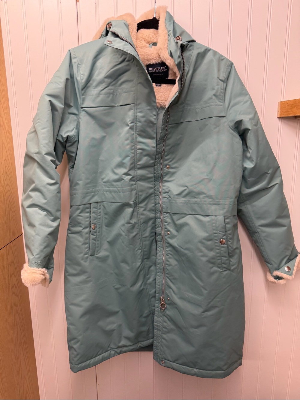 Regatta Women’s Mint Green Insulated Ski Coat with Faux Fur Trim